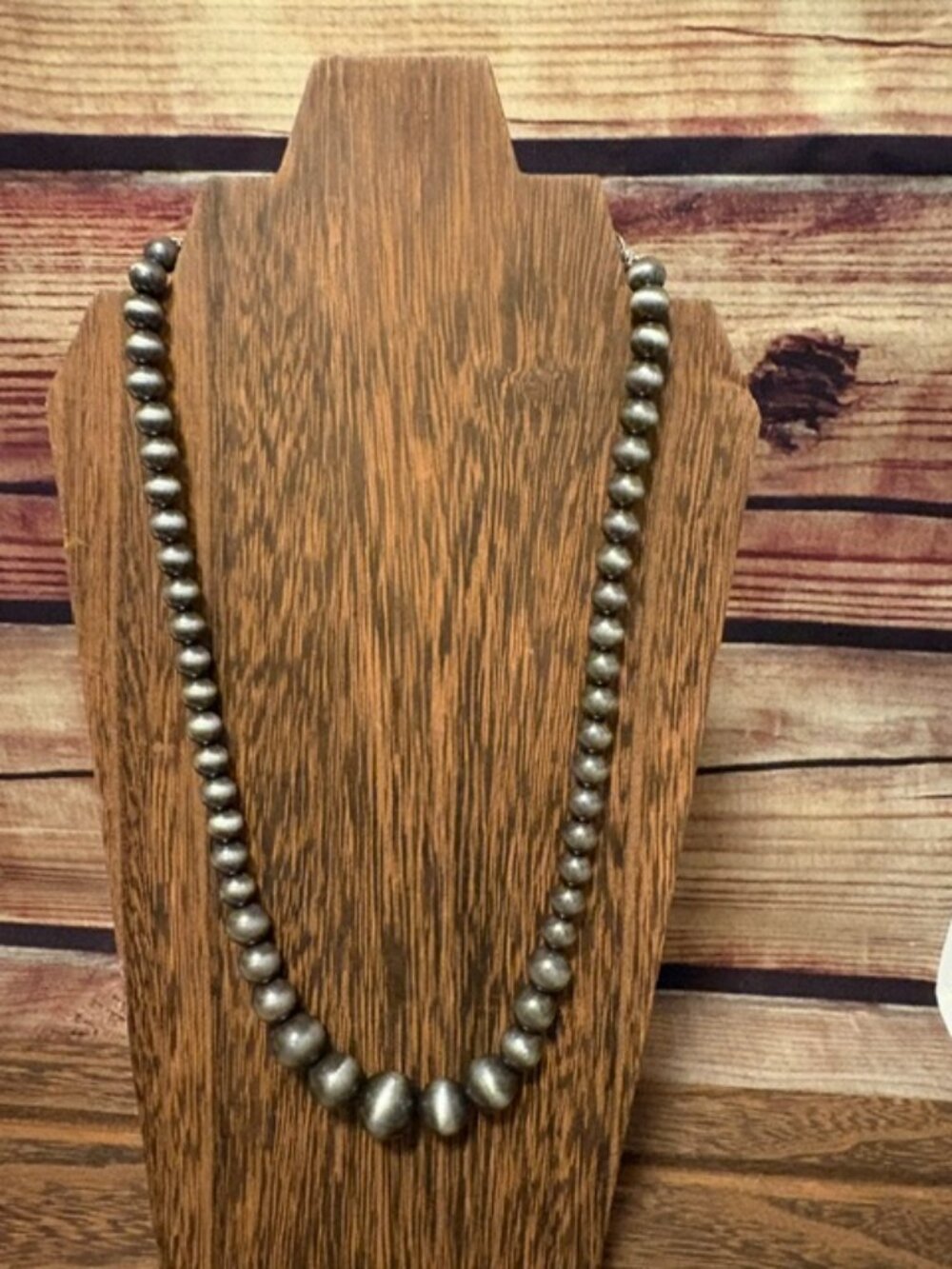 ISAC Handmade Western Graduated Silver-Tone Bead Necklace 16" NWT